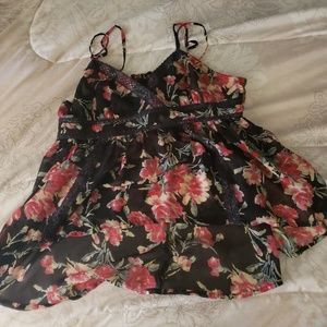Spaghetti strap floral shirt